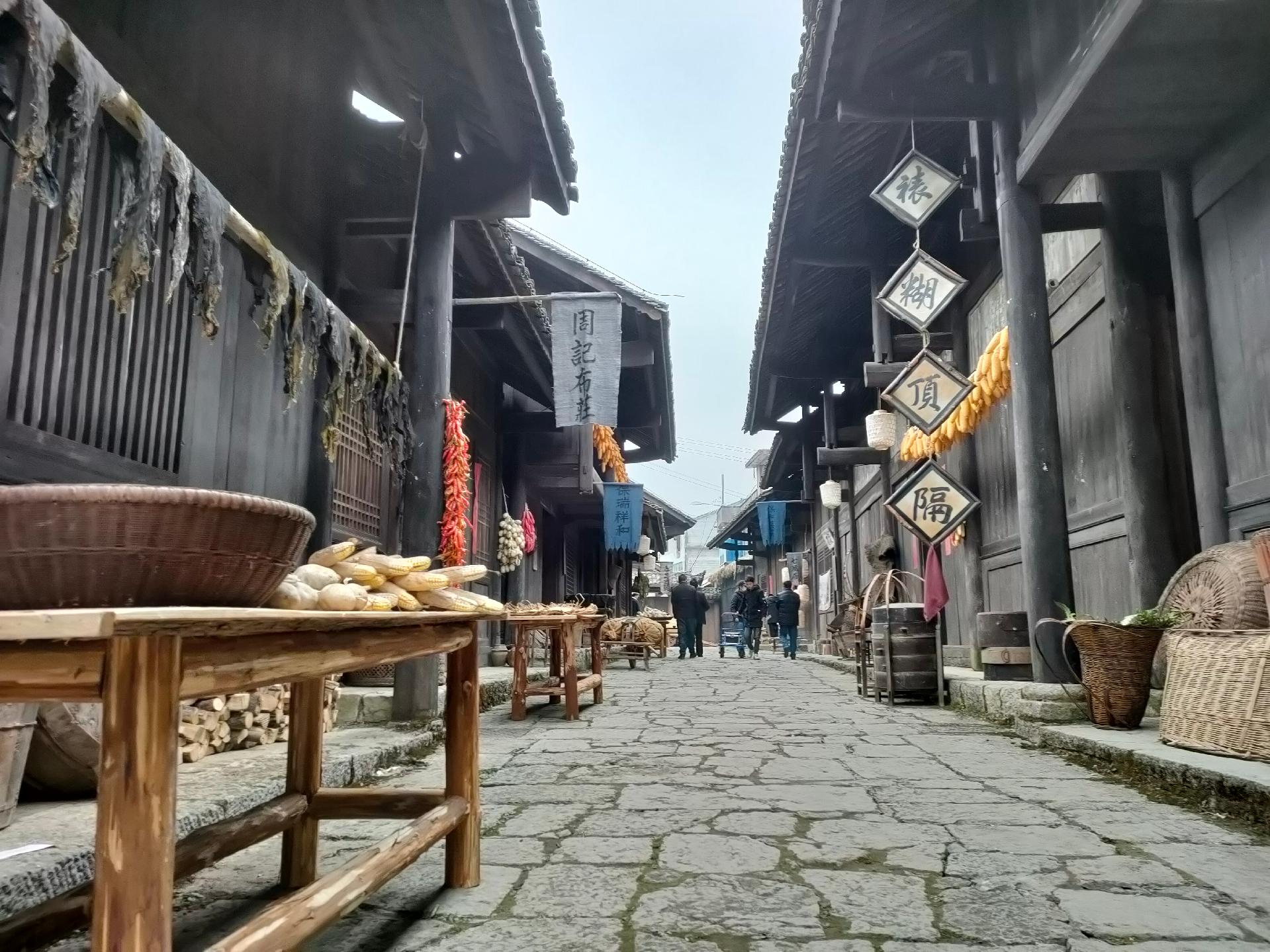 电影《不留活口》在鹤峰县五里乡开机-xss云之家